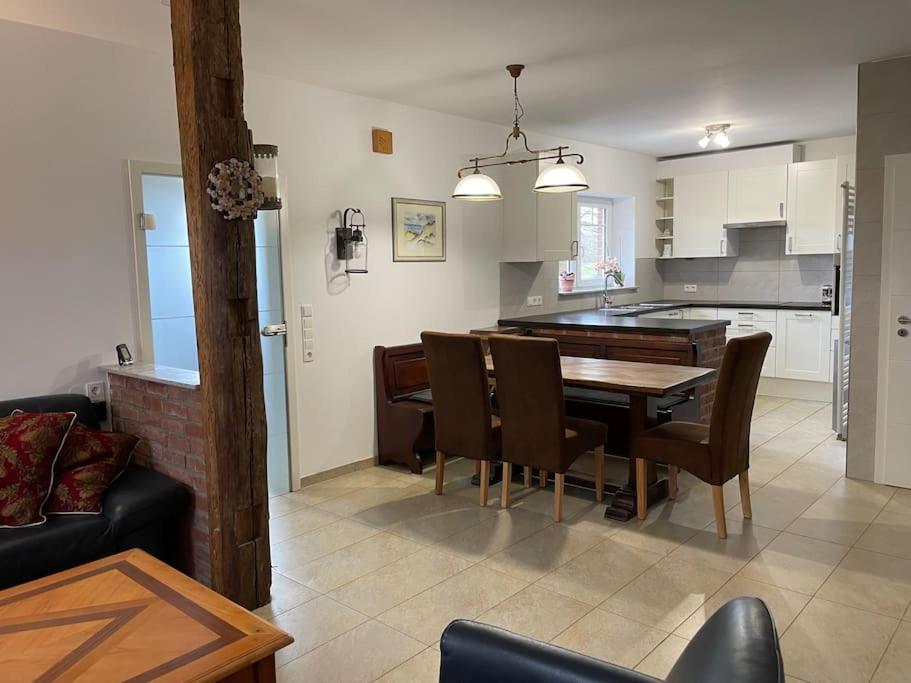 Charmante Ferienwohnung In Idyllischer Lage Jever Εξωτερικό φωτογραφία